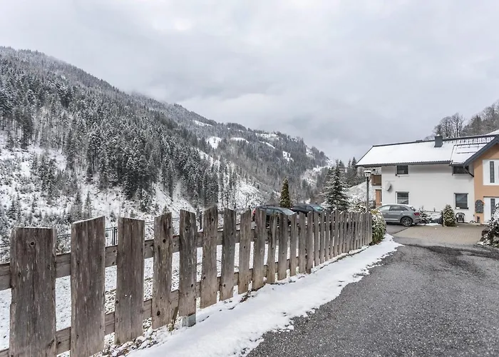 Mit Blick Auf Berge * Sankt Johann im Pongau