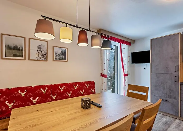 Apartment Mit Blick Auf Berge